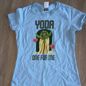 Ladies Small Star Wars Yoda T-shirt -